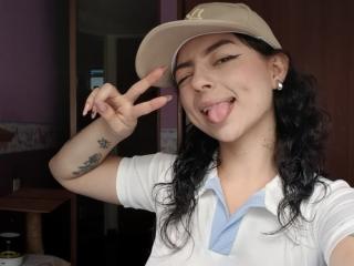 AnntonellaWatson Webcam Porno Live - Photo 20/21