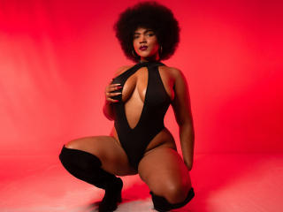 AliceJelanni Webcam Porno Live - Photo 19/21