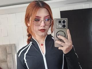 EmmaThomsonn Boobs Liveshow - Photo 8/21