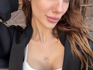 SensualMila Blowjob XXX Cams - Photo 13/21