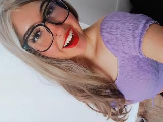 SusanMonroy Blowjob XXX Cams - Photo 16/21