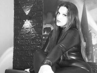 SkylarDesire Blowjob XXX Cams - Photo 13/21