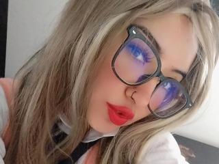 SusanMonroy Blowjob XXX Cams - Photo 11/21