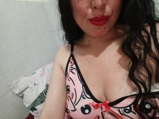 SylvieColette Blowjob XXX Cams - Photo 20/21