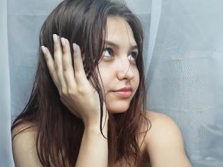HalleTreats live cam model at XLoveCam