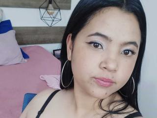 EmilyXGrace Boobs Liveshow - Photo 8/17