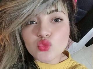 ZoeRivas MILF Live - Photo 16/17