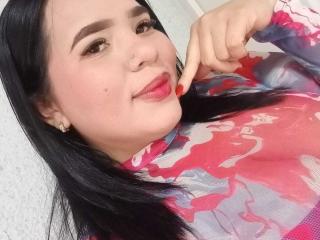 Watch CristinaMendez live on cam on XLoveCam