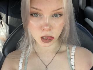 KaroasLove Image Gallery