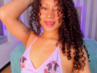 SofiaPassionne Blowjob XXX Cams - Photo 9/21