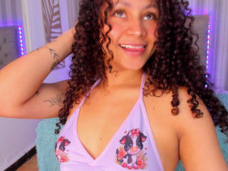 SofiaPassionne Blowjob XXX Cams - Photo 8/21