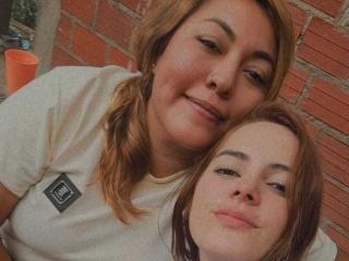 EstefanyandCamila Seins Liveshow - Photo 13/19