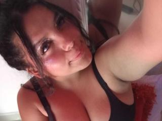 KonyBella Seins Show XXX en Direct - Photo 20/21