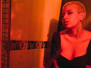Watch DulceSweett live on cam on XLoveCam