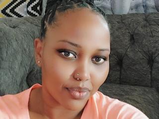 Watch TeeTolia live on cam on XLoveCam