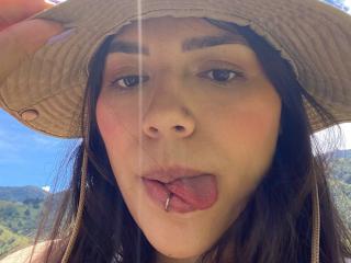 SophiaMarx Fellation XXX Cams - Photo 2/21