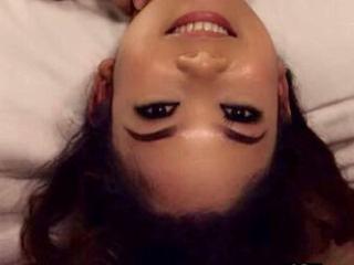 InnocentAne live cam model at XLoveCam