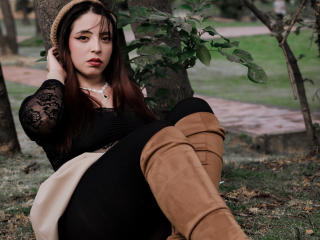 Rosalinnes Sex Brunette - Photo 10/21