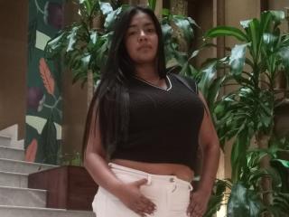 ArianithaXox Webcam Porno Live - Photo 9/21