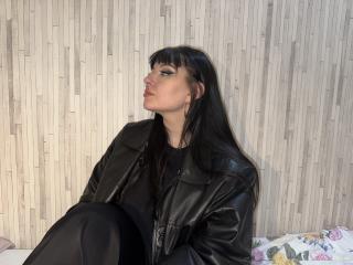 ShellyFire Blowjob XXX Cams - Photo 5/11