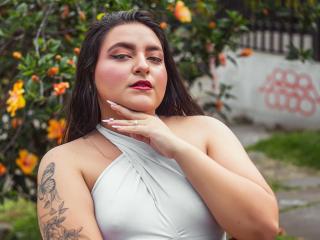 Watch VictoriaRiver live on cam on XLoveCam