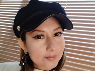 EvellynMiller live cam model at XLoveCam