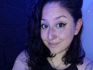 Watch SweetYamii live on cam on XLoveCam