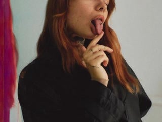 Photo of KayaMiller-hot