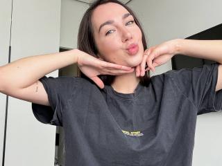 AraiaSheri Webcam Porno Live - Photo 16/21