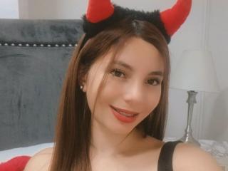 LinaFoxyHot Anal en Webcam Live - Photo 5/21