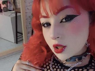RavenVamp Sex Brunette - Photo 5/21