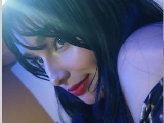 AngelaQ live cam model at XLoveCam