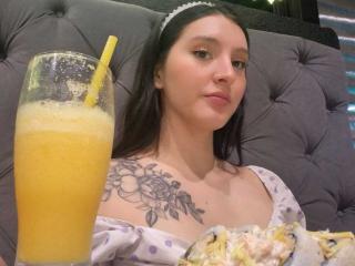 ZoeCortes MILF Live - Photo 17/21