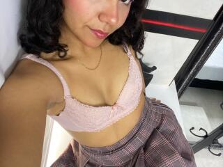 JuliaBennett Show Porno en Live - Photo 9/21