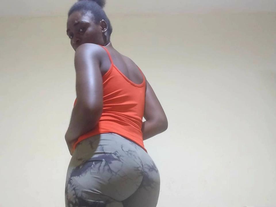 Kibibi-hot — live cam photo 4