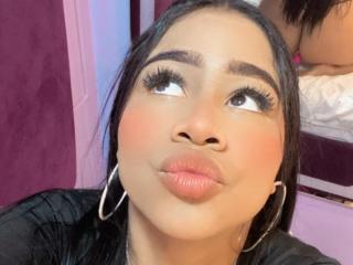 SofiFoxy69 Blowjob XXX Cams - Photo 7/21