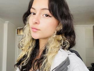 AlmaPonce Webcam Porno Live - Photo 5/21