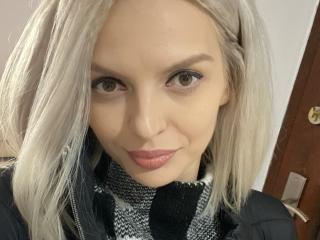 DouceAmelia Amateur Live Cam - Photo 20/21