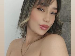 SharaaMiller Blowjob XXX Cams - Photo 13/21