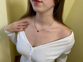 Nesie Pussy Video Webcam - Photo 7/21