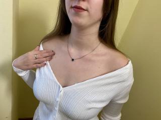 Nesie Pussy Video Webcam - Photo 5/21