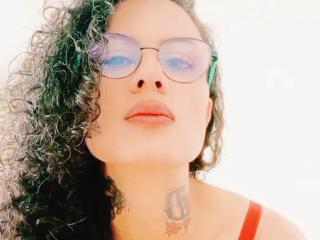 RosannaBlue live cam model at XLoveCam