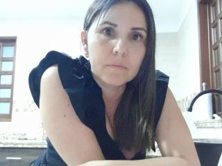 AdelaShery Webcam Porno Live - Photo 5/21