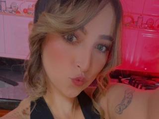 AnastasiaVolkov Webcam Porno Live - Photo 13/21