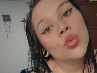 SamantaGreen Blowjob XXX Cams - Photo 6/20