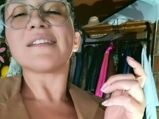 EskelaTheHuntress Boobs Liveshow - Photo 8/21