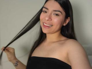 AmaiaSalvatoree Webcam Porno Live - Photo 9/21