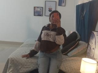 AmberQueeny Webcam Porno Live - Photo 9/21