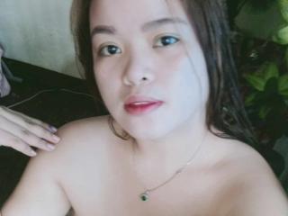 OpenMindedKinyStar live cam model at XLoveCam
