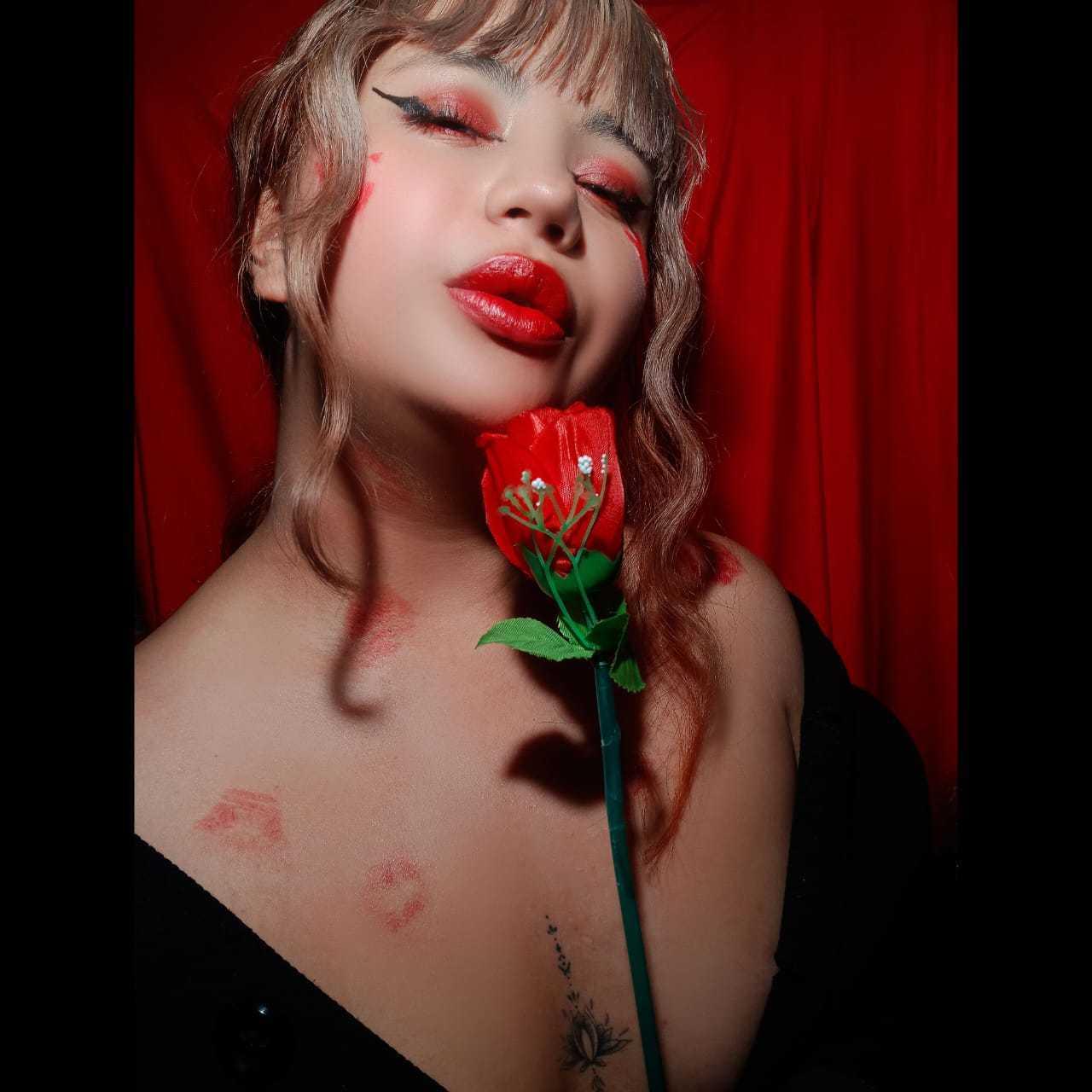 BelleVivienne69 from XLoveCam